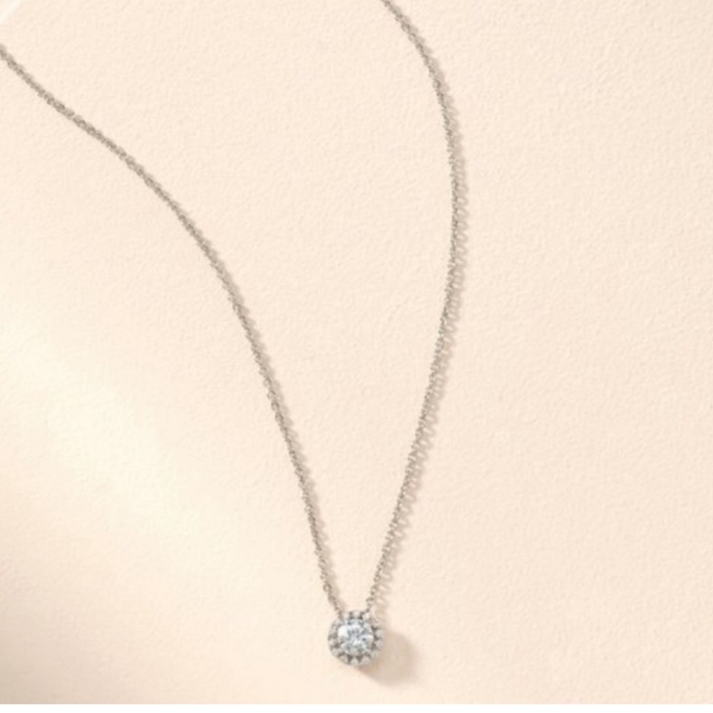 Stella & Dot Duchess Pendant
